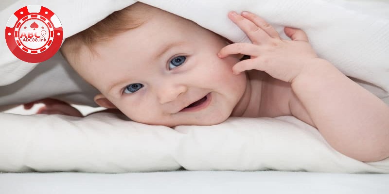 Mơ thấy trẻ con đánh con gì? Điềm báo hung hay cát? 2 Mơ thấy trẻ con đánh con gì? Chiêm bao thấy bé gái